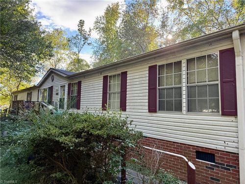 6379 Farley Dr, Randleman, NC, 27317-8030 | Card Image