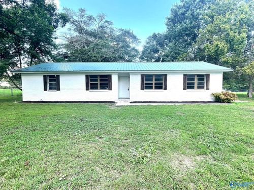 31 Forest Valley Dr, Albertville, AL, 35950-4033 | Card Image