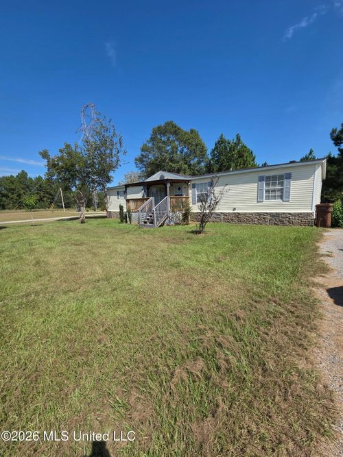 19570 Lennis Cuevas Rd, Saucier, MS, 39574-7122 | Card Image