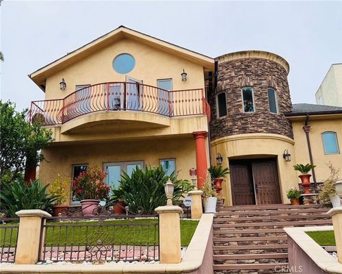 116 Termino Ave, Long Beach, CA, 90803-2834 | Card Image