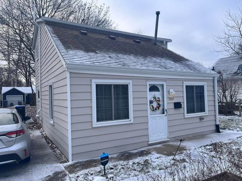 704 Virginia Pl, Ypsilanti, MI, 48198-3843 | Card Image