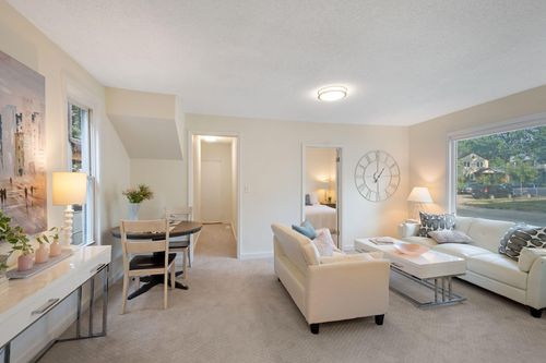 3901 Clinton Ave, Minneapolis, MN, 55409-1635 | Card Image