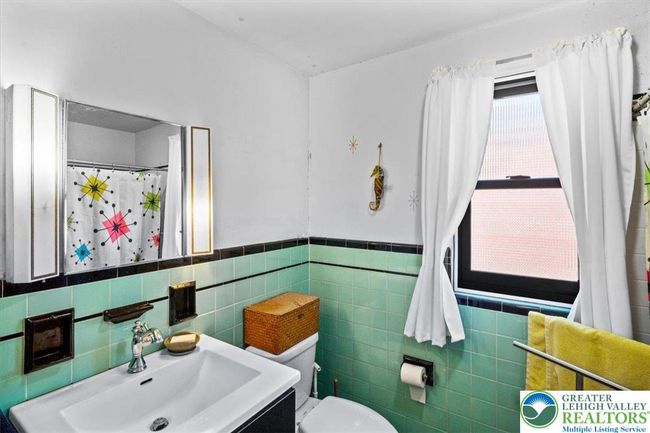 1321 W Union Blvd, House other with 3 bedrooms, 2 bathrooms and null parking in BETHLEHEM PA | Image 20