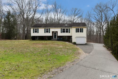 75 Childs Rd, East Hampton, CT, 06424-1711 | Card Image