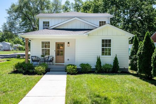 1515 Montgomery Ave, Nashville, TN, 37207-5216 | Card Image