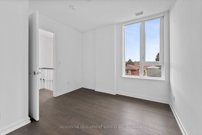 112 - 15 Maryport Ave, Condo with 4 bedrooms, 3 bathrooms and null parking in North York ON | Image 18