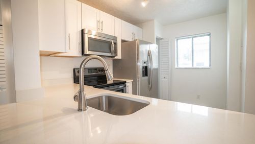 7-2-136 Nw 60th Ave, Margate, FL, 33063-5120 | Card Image