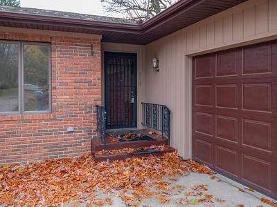 216 Beckwith Drive, House other with 3 bedrooms, 3 bathrooms and null parking in Battle Creek MI | Image 3