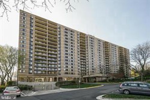 apt-417-5500 Holmes Run Pkwy, ALEXANDRIA, VA, 22304-2853 | Card Image