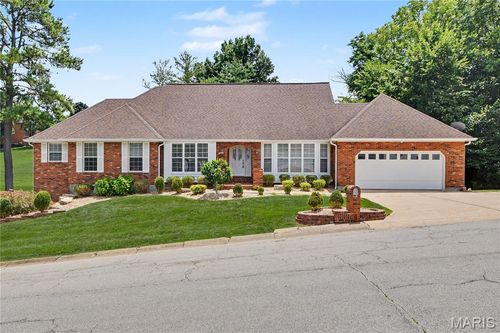 102 Lexington Ln, Washington, MO, 63090-5328 | Card Image