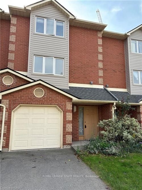 72 Stone Church Rd W, Hamilton, ON, L9B2H8 | Card Image