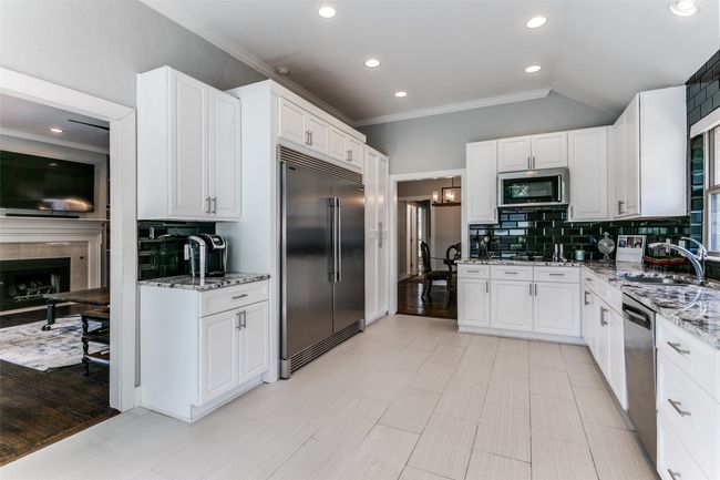 4320 Country Ln, House other with 3 bedrooms, 2 bathrooms and null parking in Grapevine TX | Image 13