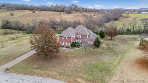 10432 Rose Glen Dr, Claremore, OK, 74019-3823 | Card Image