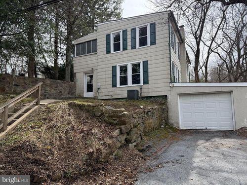 108 Poplar Rd, Fleetwood, PA, 19522-8932 | Card Image