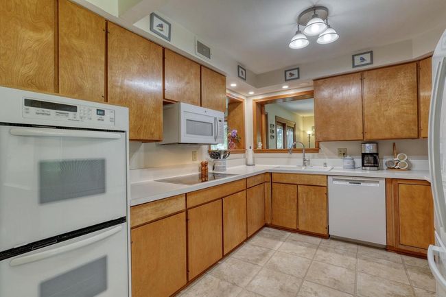 3365 Cardinal Drive, House other with 5 bedrooms, 2 bathrooms and null parking in Brookfield WI | Image 7