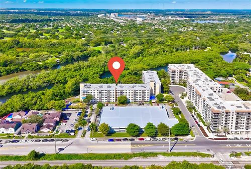 203-17890 W Dixie Hwy, North Miami Beach, FL, 33160-4864 | Card Image