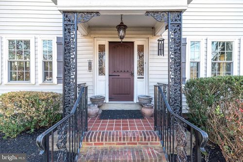 318 Rosedale Dr, POTTSTOWN, PA, 19464-4446 | Card Image