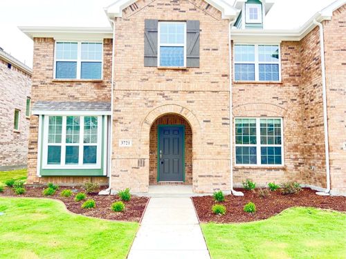 3717 Malibu Dr, Sherman, TX, 75090-8925 | Card Image