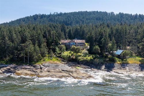 474 Sticks Allison Rd, Galiano Island, BC, V0N1P0 | Card Image