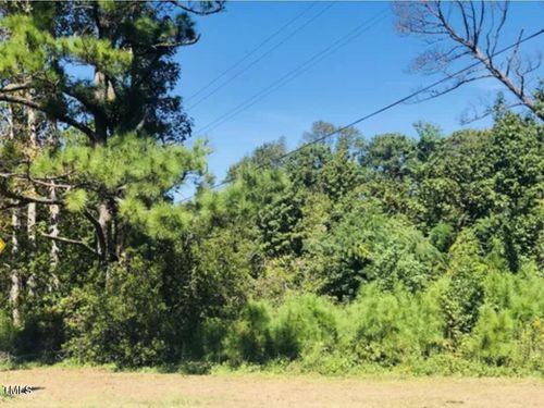2412 Mayberry Loop Rd, Morehead City, NC, 28557-3418 | Card Image