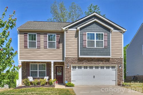 3710 Stanley Creek Dr, Mount Holly, NC, 28120-1303 | Card Image