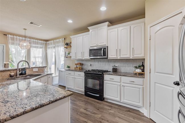 607 Westbury Ln, House other with 4 bedrooms, 4 bathrooms and 5 parking in Georgetown TX | Image 8
