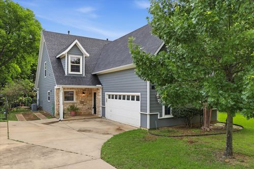 413 Collins St, Argyle, TX, 76226-2356 | Card Image