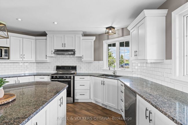 5567 Lombardy Dr, House other with 4 bedrooms, 3 bathrooms and 10 parking in Osgoode ON | Image 9