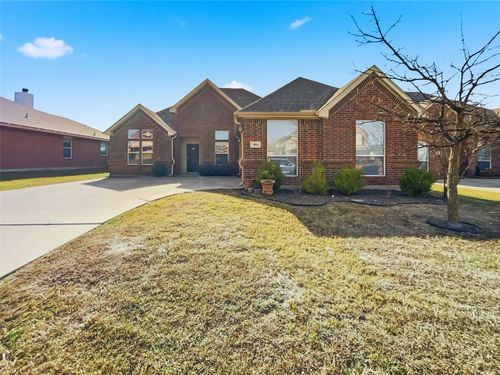 804 Peach Ln, Burleson, TX, 76028-7088 | Card Image