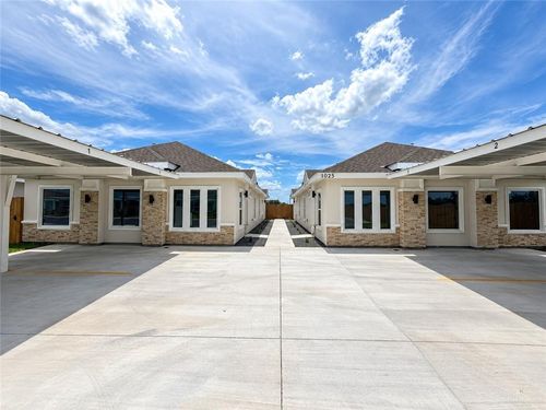 4-1025 N Woodson Ave, Edinburg, TX, 78541-0896 | Card Image