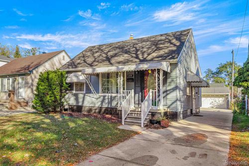 4155 Syracuse St, Dearborn Heights, MI, 48125-2118 | Card Image