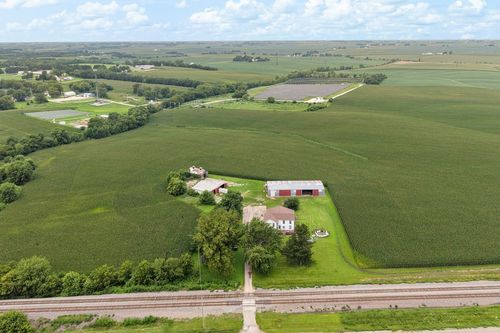 21084 Trolly Rd, Galva, IL, 61434-9073 | Card Image