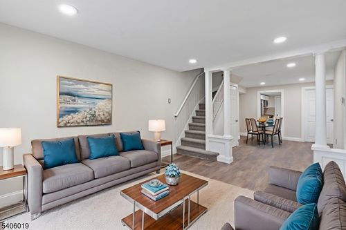 310 York St, Burlington City, NJ, 08016-1523 | Card Image