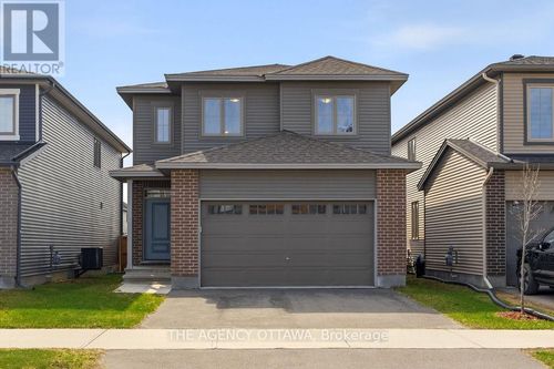 336 Barrett Farm Drive, Ottawa, ON, K1T0X8 | Card Image