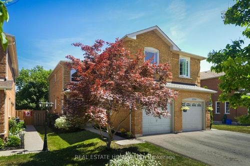 2241 Dale Ridge Dr, Oakville, ON, L6M3L4 | Card Image