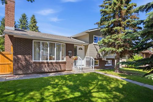 416 Allston Ave Se, Calgary, AB, T2H1R7 | Card Image