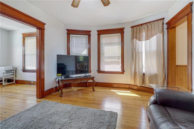 19 5 Th St, Home with 5 bedrooms, 3 bathrooms and null parking in Ansonia CT | Image 8