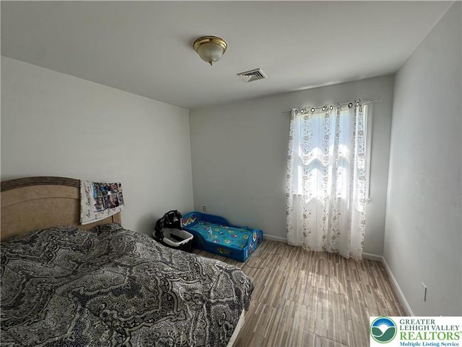 2215 N 3 Rd Ave, House other with 4 bedrooms, 2 bathrooms and null parking in Whitehall PA | Image 21