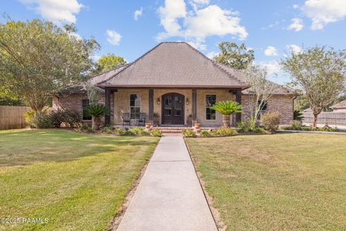 110 Oak Post Rd, Lafayette, LA, 70503-6106 | Card Image