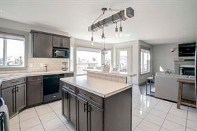 8849 74 Ave, House detached with 3 bedrooms, 3 bathrooms and 4 parking in Grande Prairie AB | Image 5