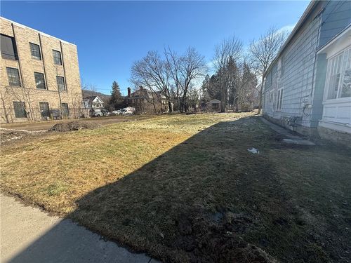 20 E Corydon St, Bradford, PA, 16701-2047 | Card Image
