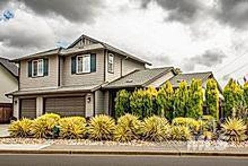 429 Pacific Heights Dr, Santa Rosa, CA, 95403-7515 | Card Image