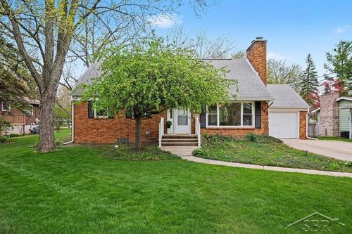 305 E Meadowbrook Drive, Midland, MI, 48642 | Card Image