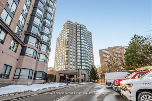 908-3 Hickory Tree Rd, York, ON, M9N3W5 | Card Image