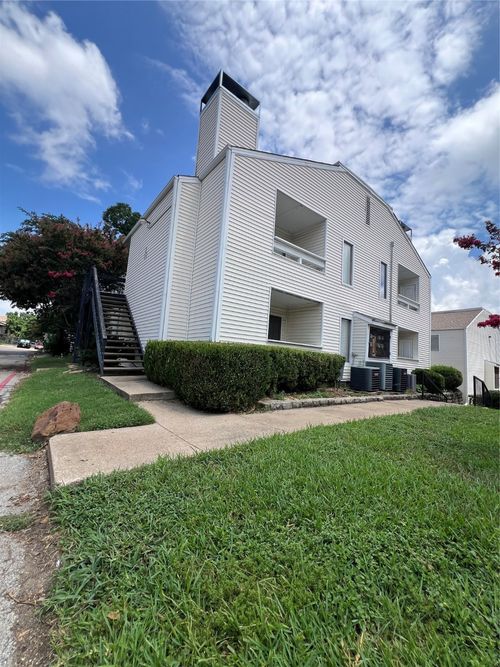 apt-105-7431 Holly Hill Dr, Dallas, TX, 75231-5316 | Card Image