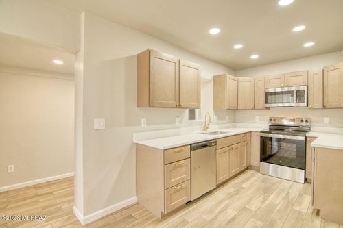 4146 E Flower Street, Tucson, AZ, 85712 | Card Image