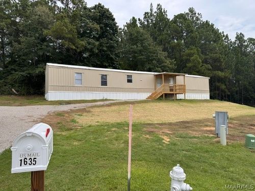 1635 Pine Lake Dr, Prattville, AL, 36067-7620 | Card Image