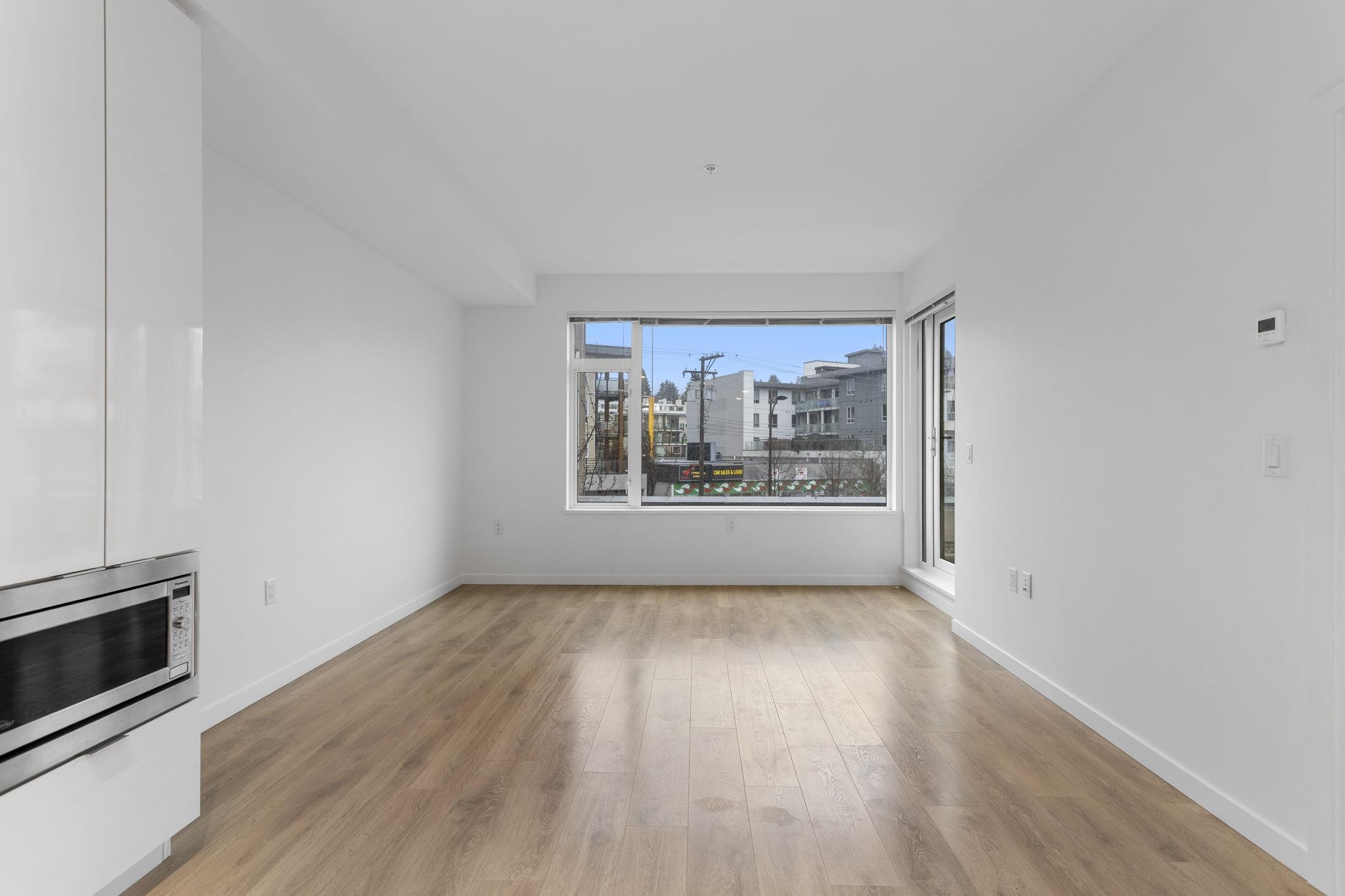 Residential in North Vancouver 5