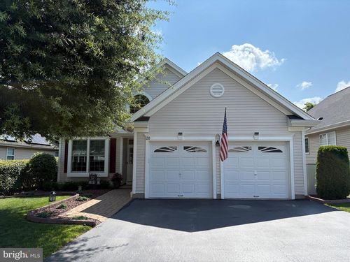 20 Honey Flower, Bordentown, NJ, 08620 | Card Image