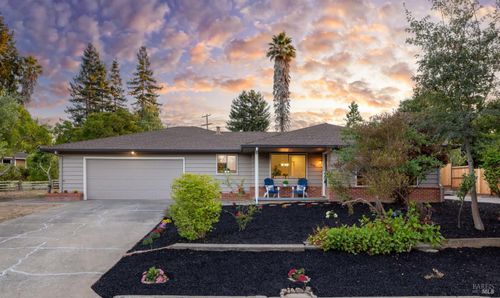 900 Dorthel Street, Sebastopol, CA, 95472 | Card Image